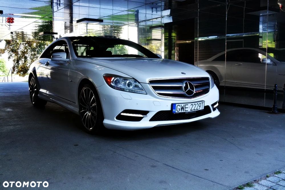 Mercedes-Benz CL 500 4Matic (BlueEFFICIENCY) 7G-TRONIC - 2