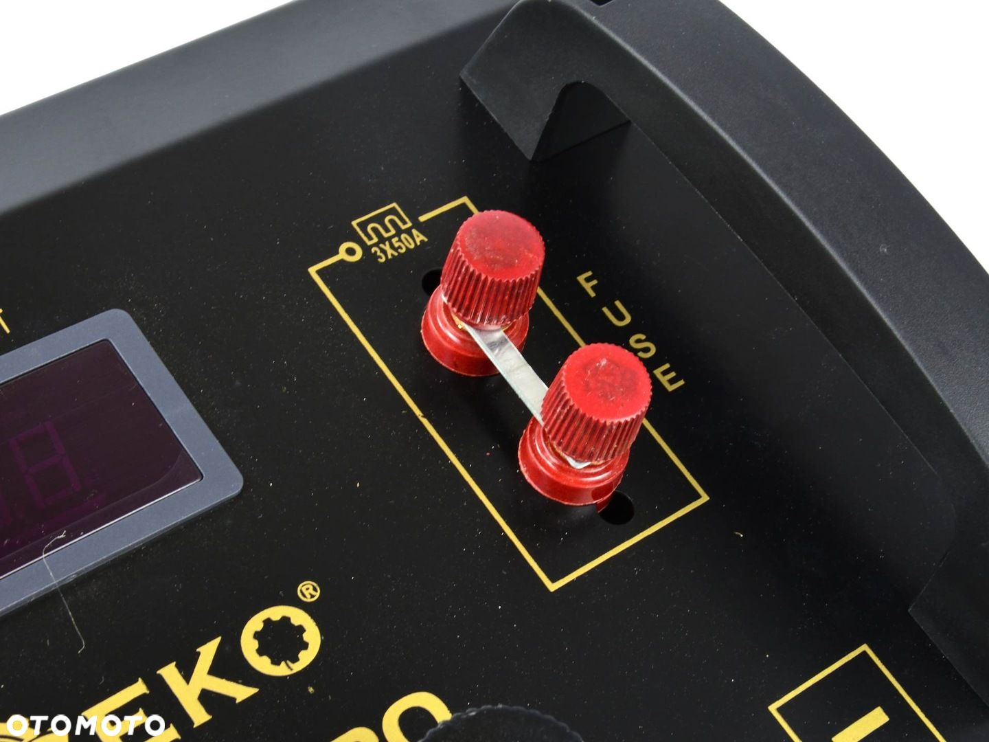 PROSTOWNIK Z ROZRUCHEM ROZRUCH CLASS 630 12/24V DO BUSA TIRA Ciągnika LCD - 6
