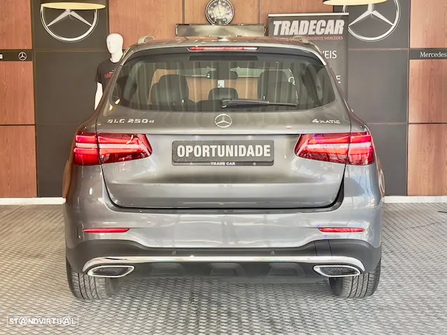 Mercedes-Benz GLC 250 d AMG Line 4-Matic - 32