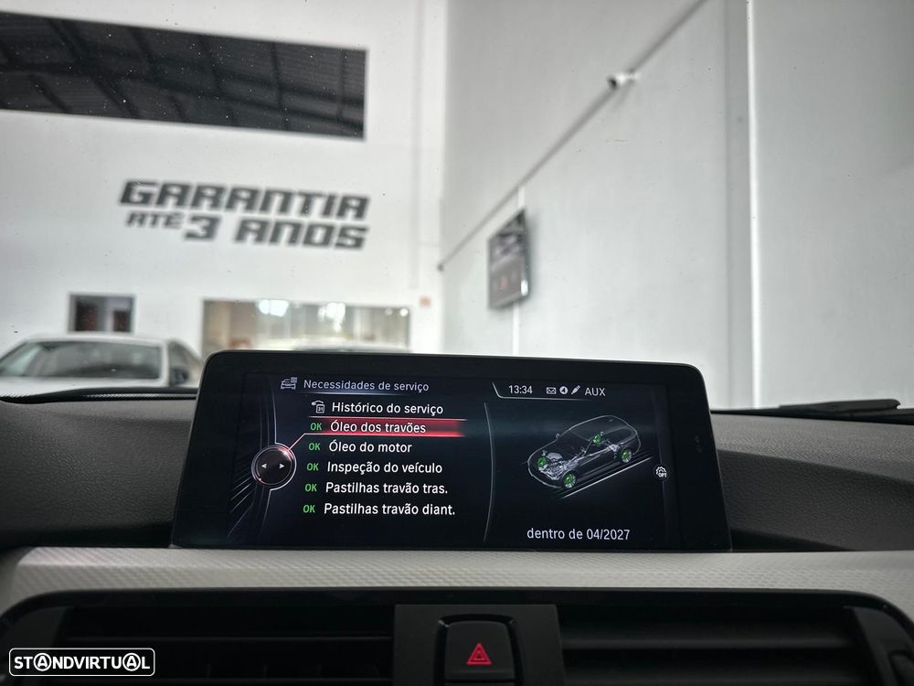 BMW 320 d Auto Pack M - 17