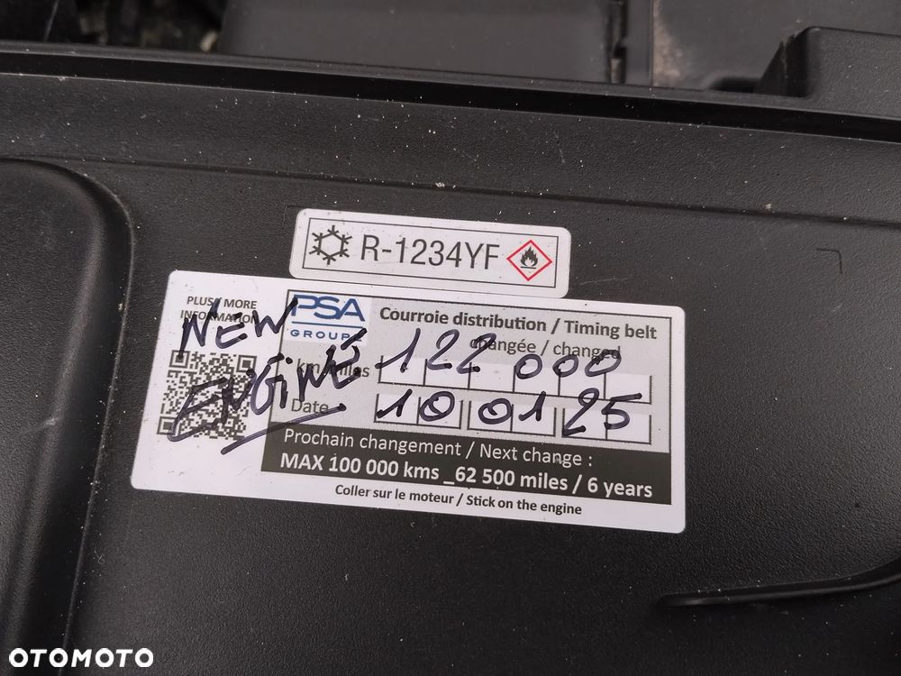 Peugeot 3008 1.5 BlueHDi GT Pack S&S EAT8 - 36