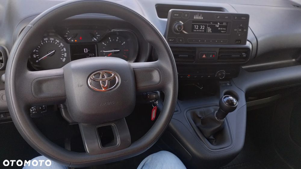 Toyota Proace City - 23