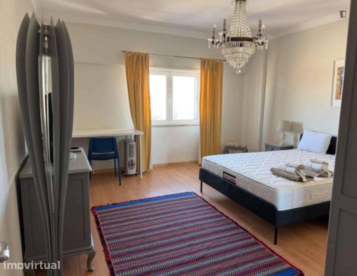 Quarto - localizado em Pontinha Lisbon - Grande imagem: 2/16
