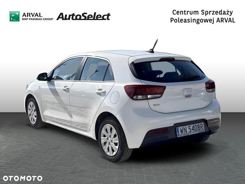 Kia Rio - 3
