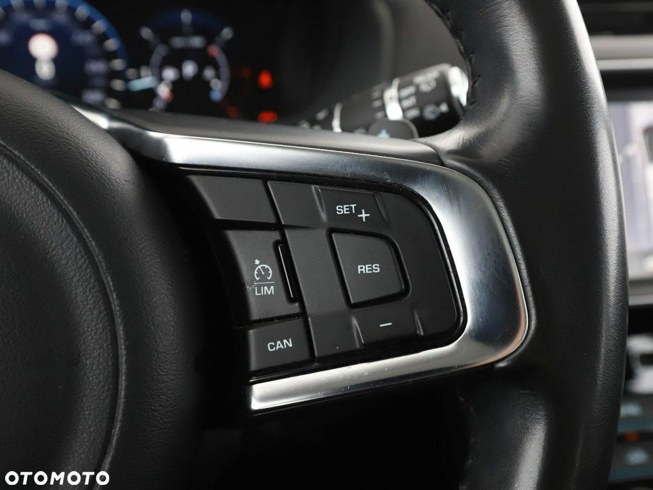 Jaguar F-Pace 2.0 i4D AWD Portfolio - 28