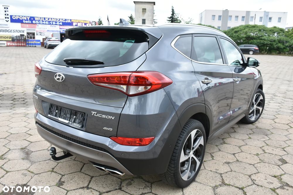 Hyundai Tucson 2.0 CRDI 4WD Automatik Premium - 2