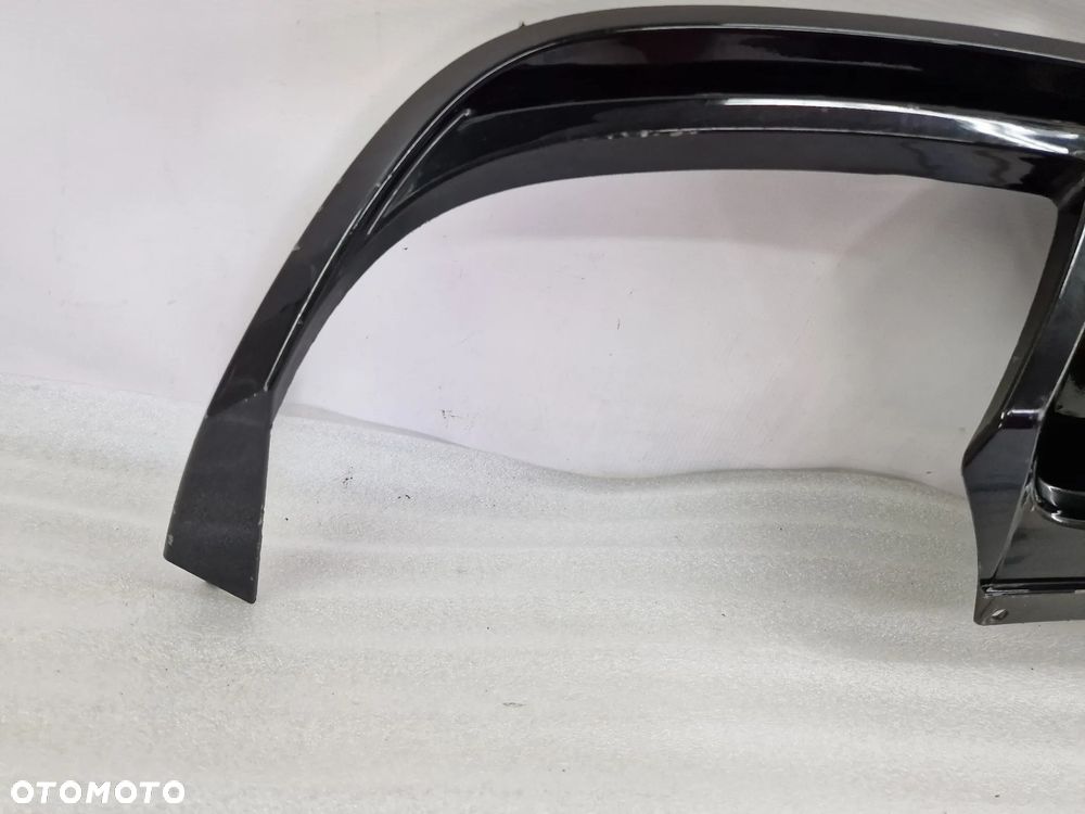 SKODA OCTAVIA IV RS / VRS 19- DYFUZOR / SPOJLER ZDERZAKA TYLNEGO TYLNIEGO TYŁ POD HAK , NR 5E7807521E , NR AUKCJI DT449 - 2