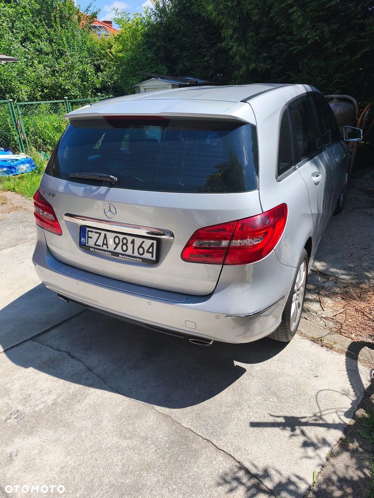 Mercedes-Benz Klasa B 180 (BlueEFFICIENCY) - 39