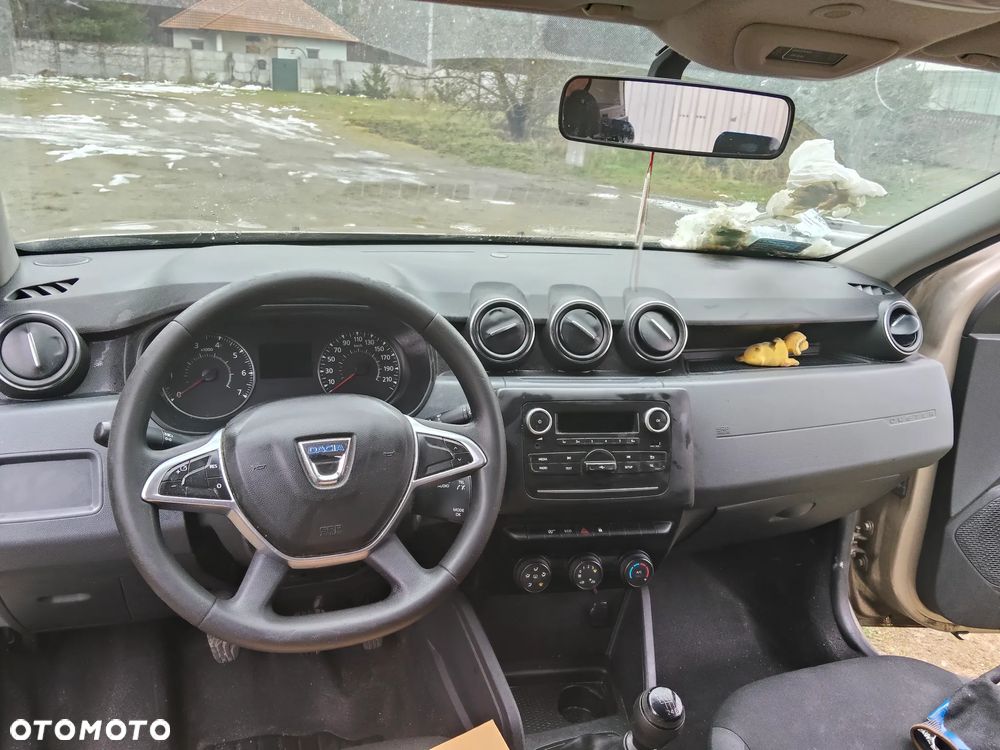 Dacia Duster 1.3 TCe FAP Essential - 12