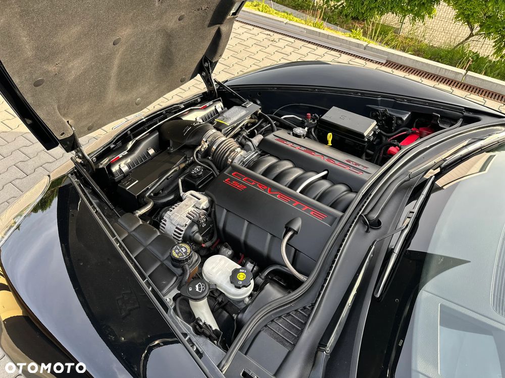 Chevrolet Corvette - 24