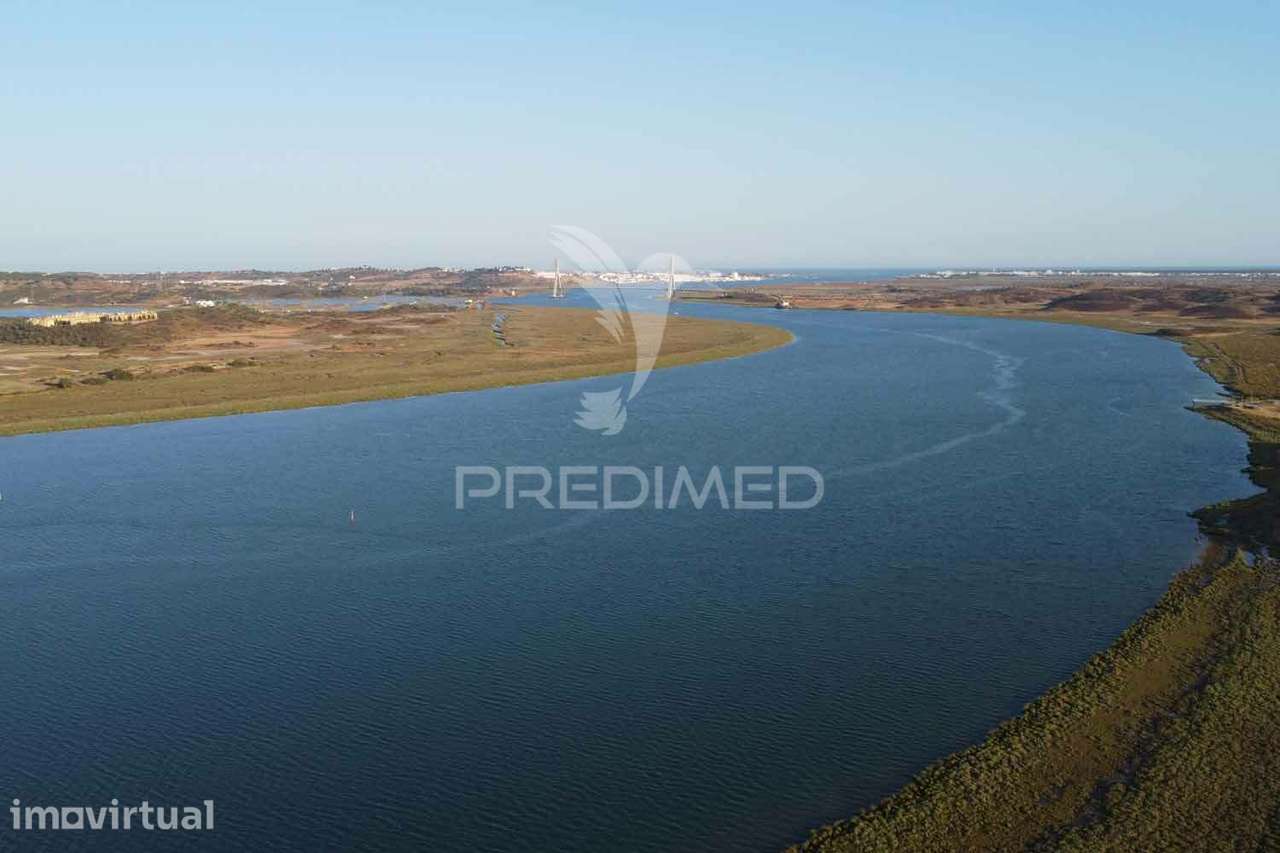 Terreno misto junto ao Guadiana, 357ha, e ruínas com 1623m2 - Grande imagem: 4/40