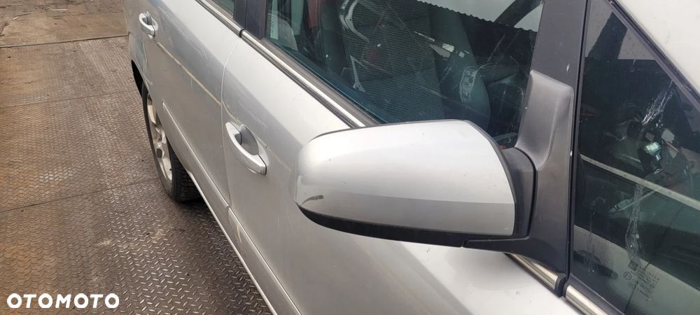 OPEL ZAFIRA-B Z19DT 2006 na części - 22