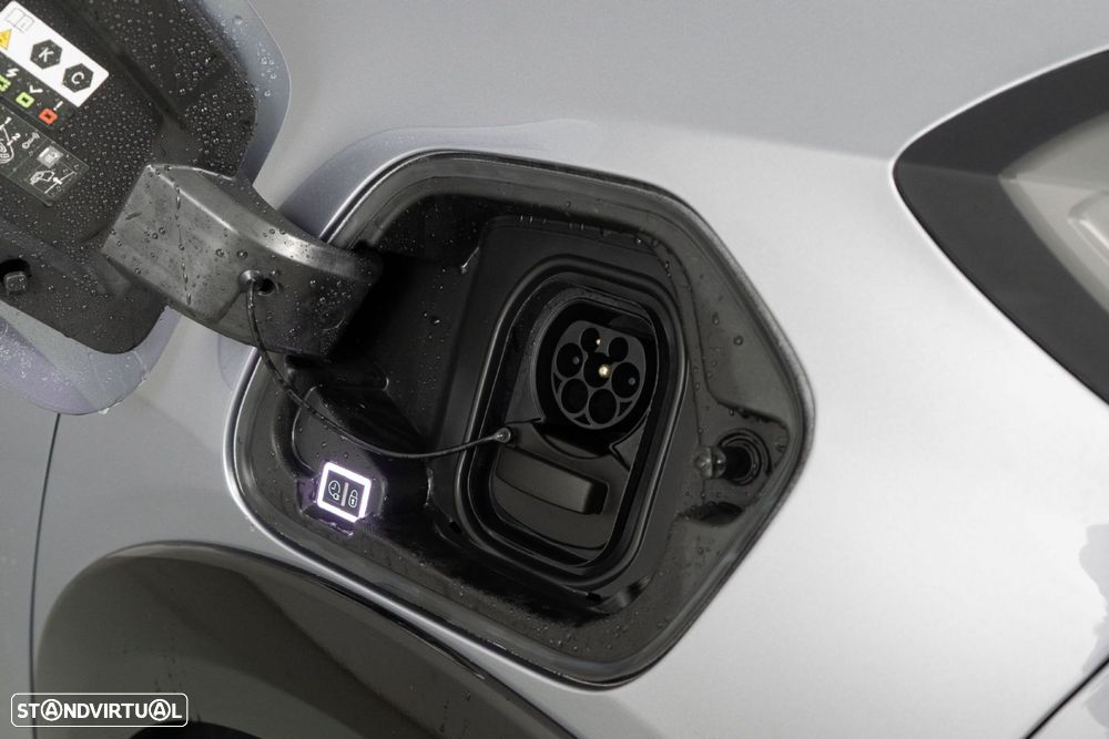 Peugeot e-208 50 kWh GT - 17