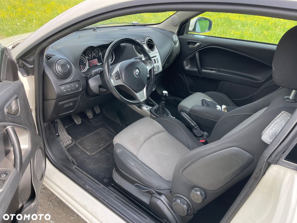 Alfa Romeo Mito 1.4 Distinctive - 15