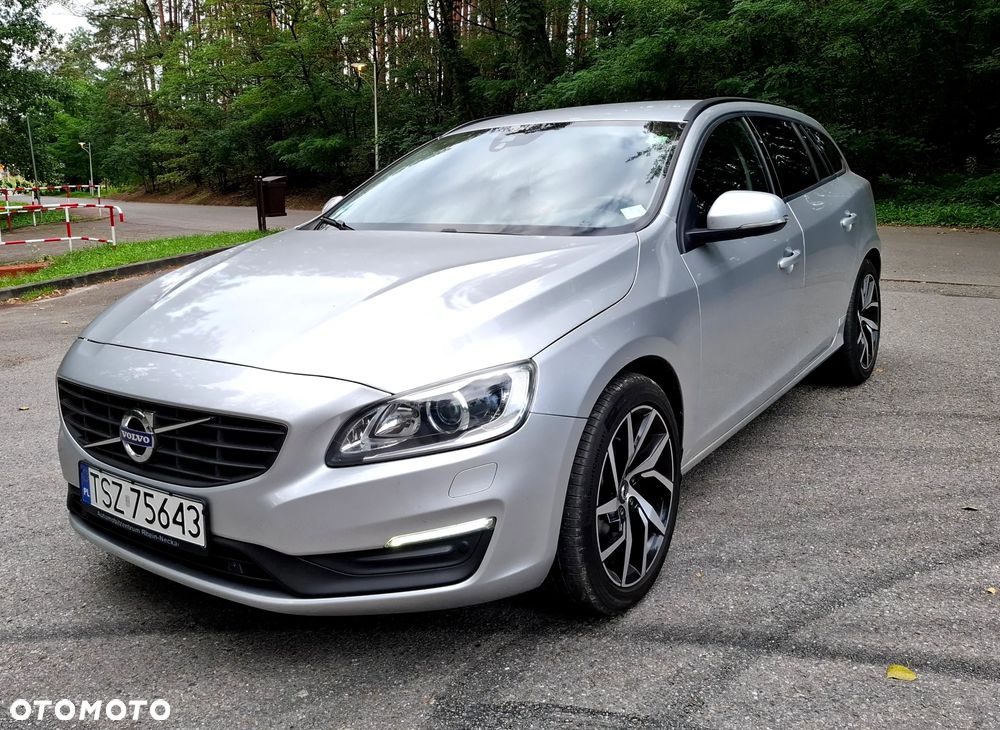 Volvo V60 2015 photo 5