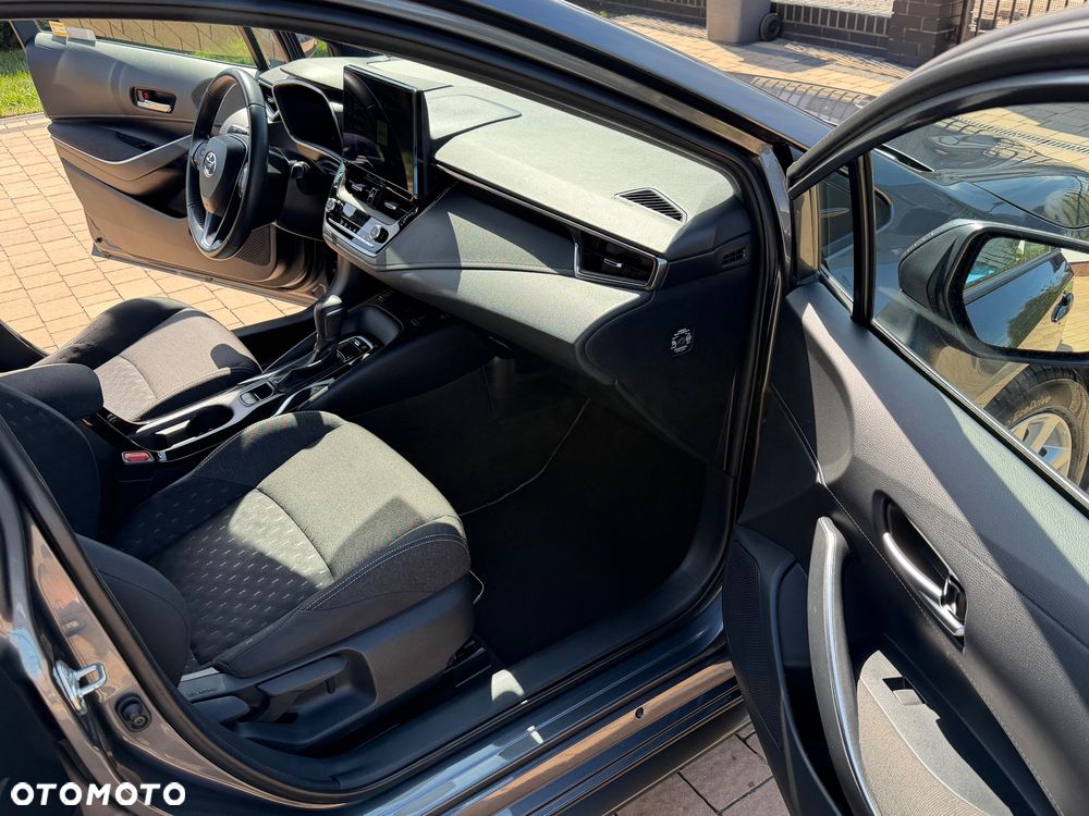 Toyota Corolla 1.8 Hybrid Comfort - 27