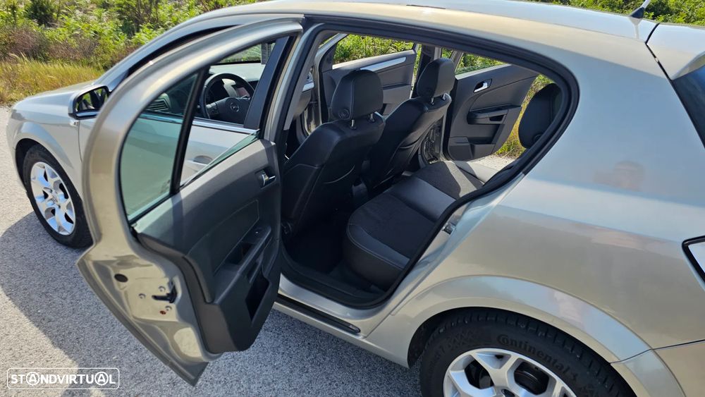 Opel Astra - 10