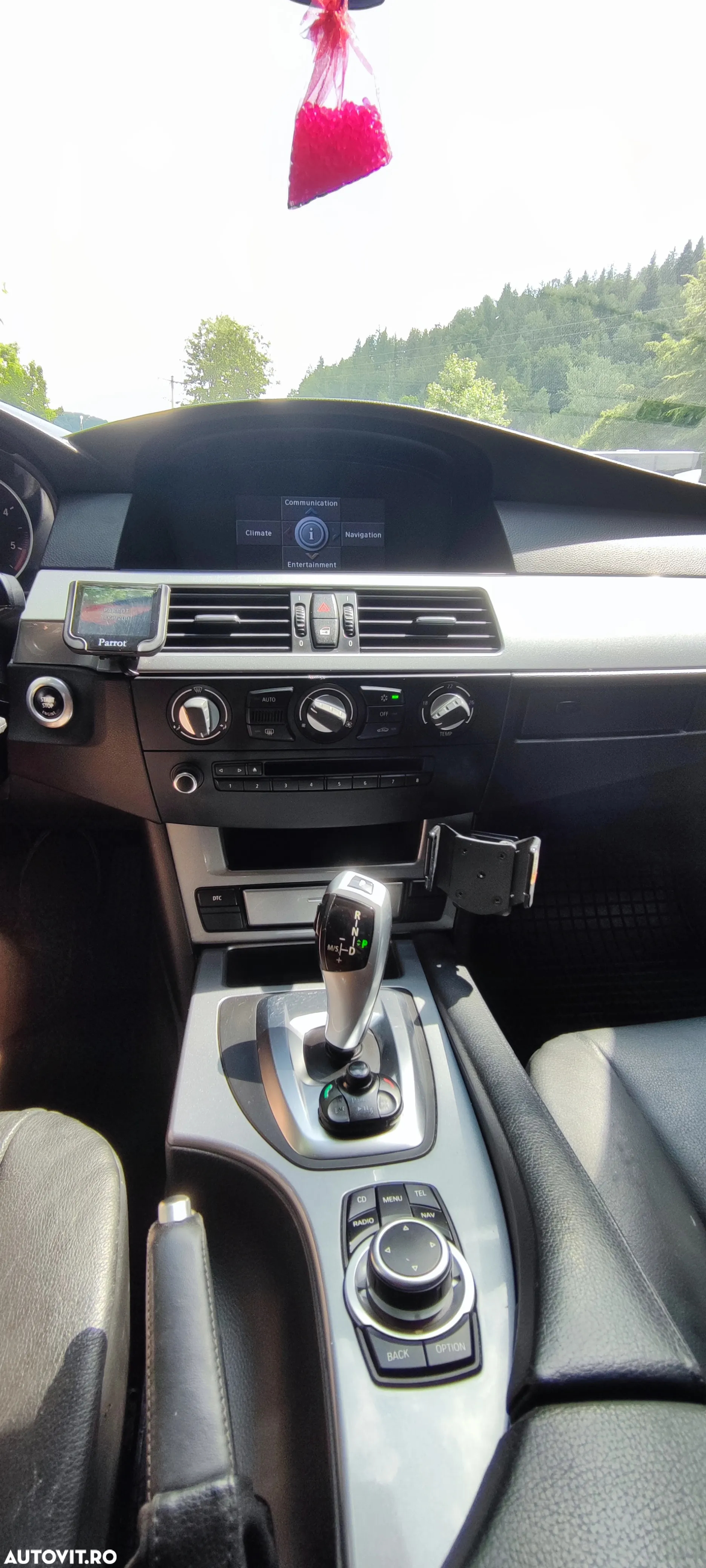 BMW Seria 5 520d Touring Aut. Special Edition - 18
