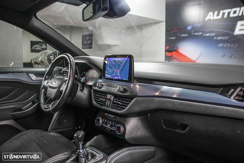 Ford Focus SW 1.5 TDCi EcoBlue Active - 26