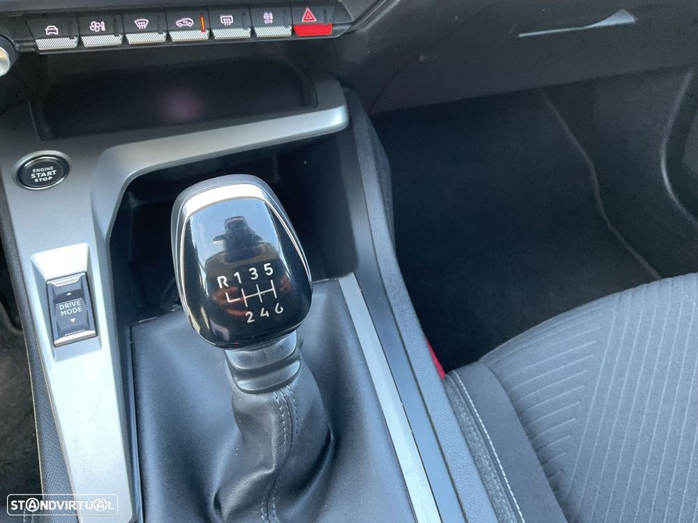 Peugeot 308 1.2 PureTech Active Pack - 32