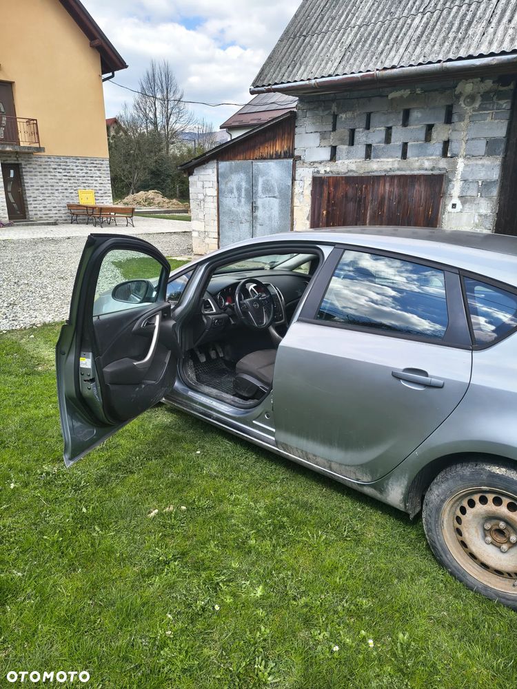 Opel Astra 1.6 Essentia - 8