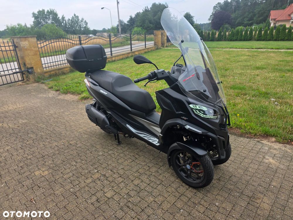 Piaggio MP-3 - 2