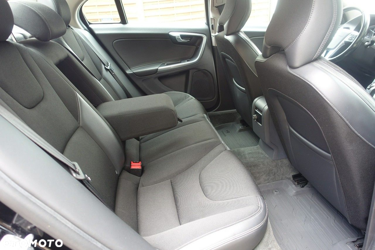 Volvo S60 - 13