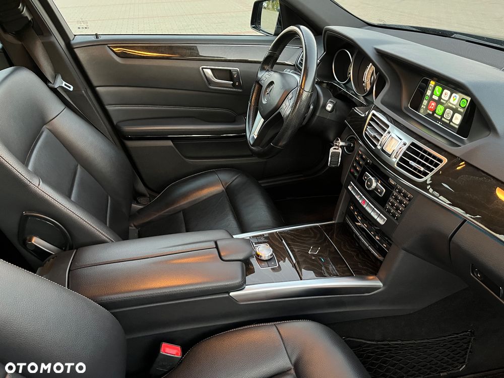 Mercedes-Benz Klasa E 300 BlueTEC 7G-TRONIC - 19