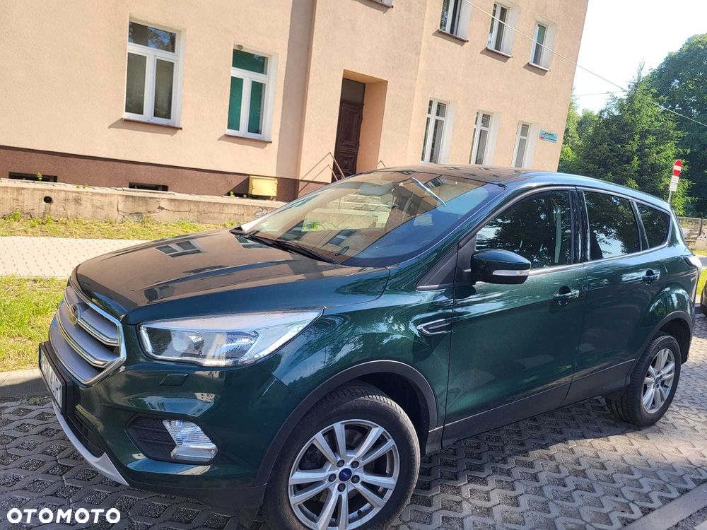 Ford Kuga - 1