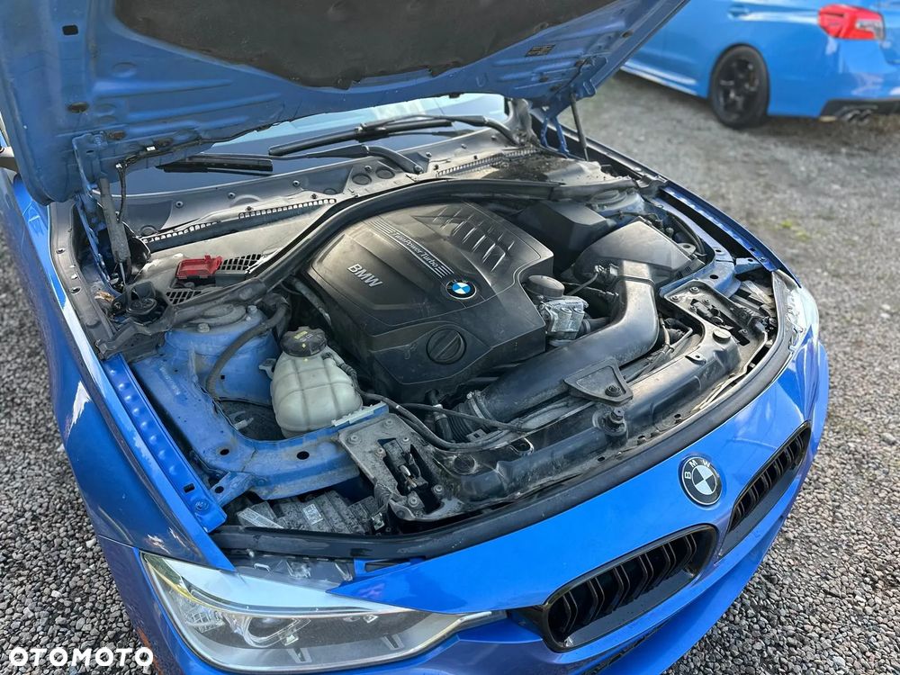 BMW Seria 3 335i xDrive - 30