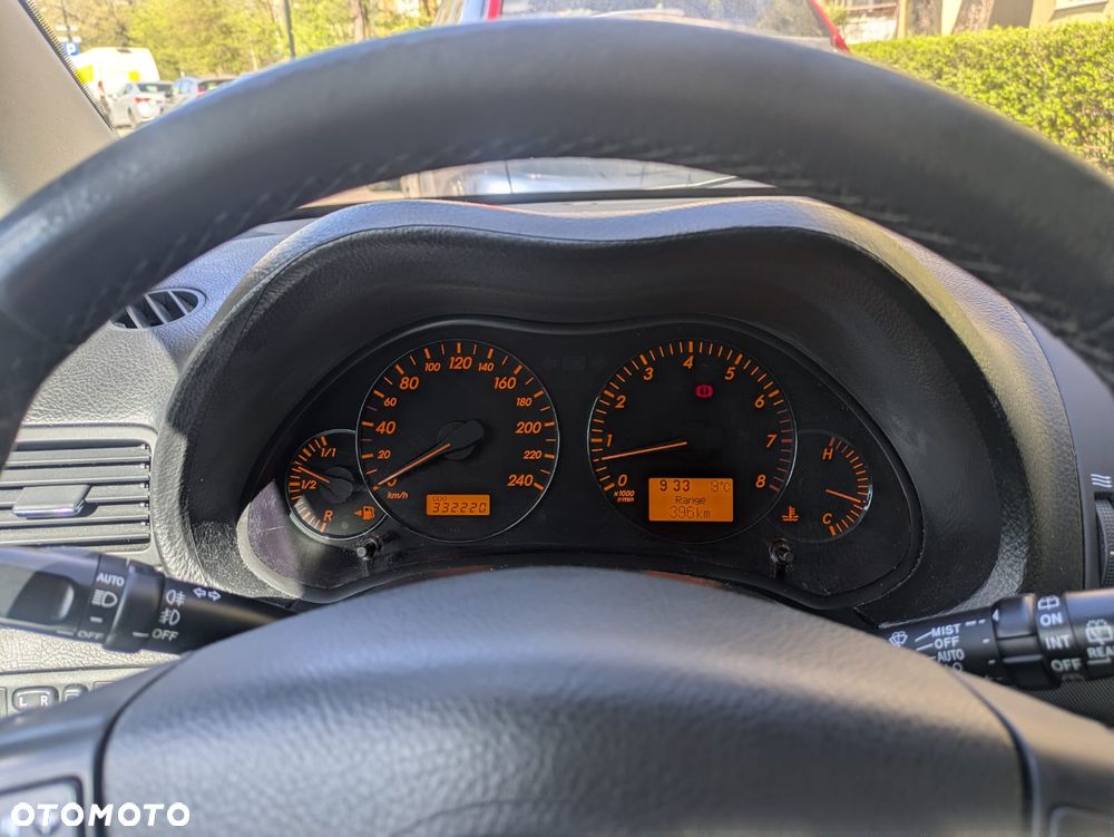 Toyota Avensis 1.8 VVT-i Luna - 13