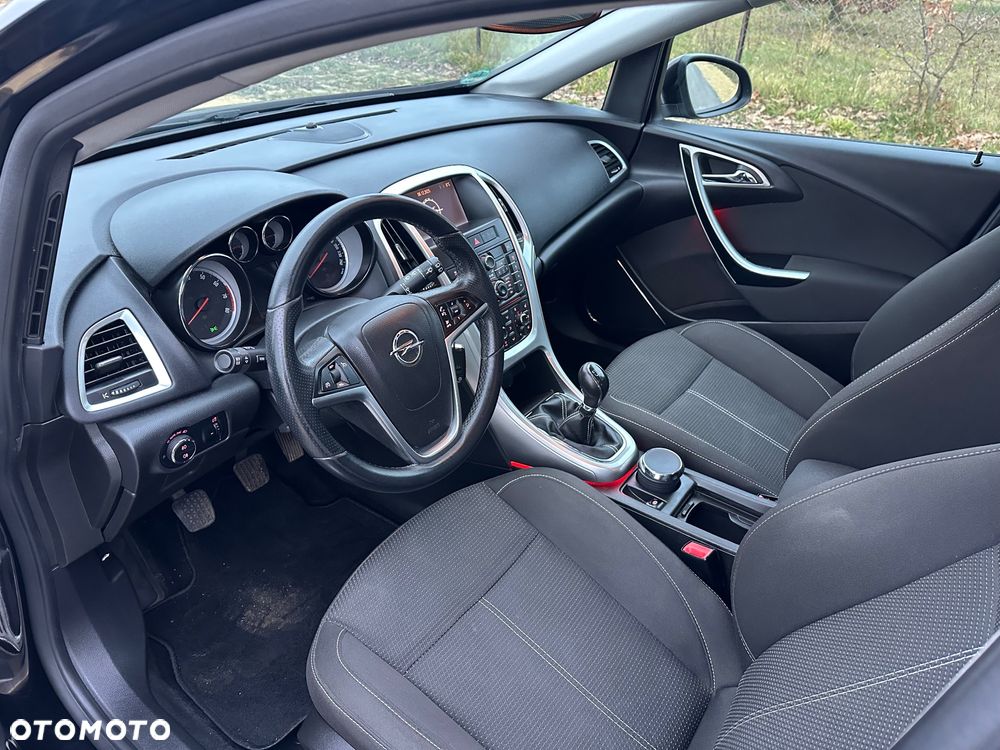 Opel Astra 1.4 T Cosmo - 8