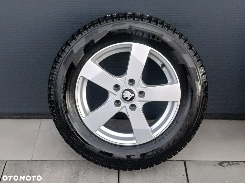 NR 635 Koła Zimowe Alu SKODA Superb, Octavia, VW Passat 215/65/16 Pirelli Ice Zero - 4