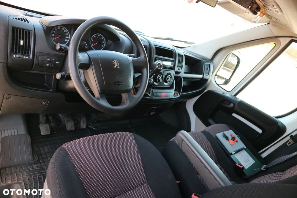 Peugeot BOXER 3,0 177KM,! 8palet + WINDA krajowy!! - 26