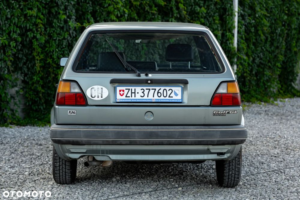 Volkswagen Golf - 12