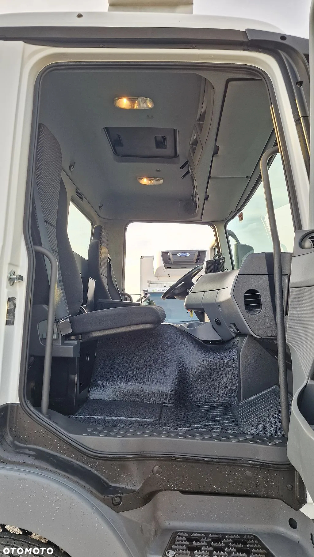 Mercedes-Benz Actros 1832 v6 Kiper wywrotka 4x2 Klima zaczep blokada - 9