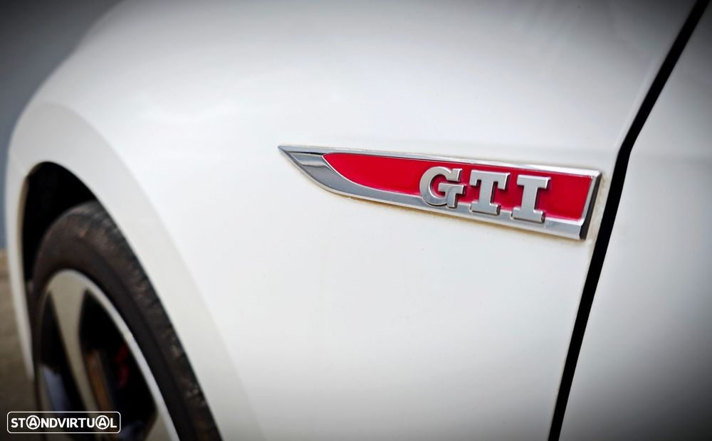 VW Golf 2.0 TSi GTi - 38