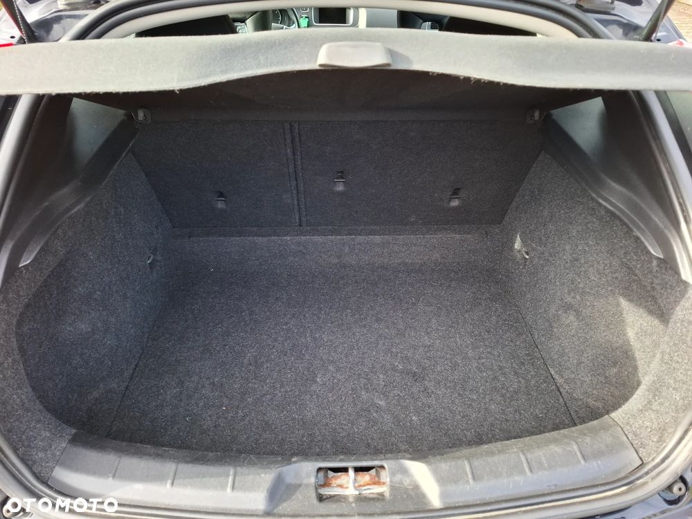 Volvo V40 2016