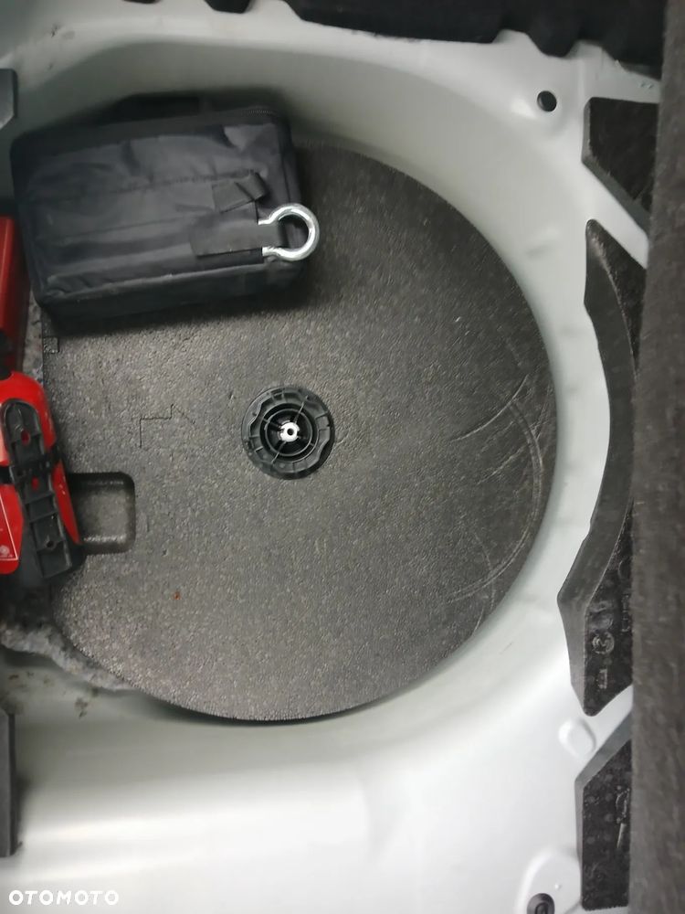 Opel Corsa 1.2 Elegance S&S - 28