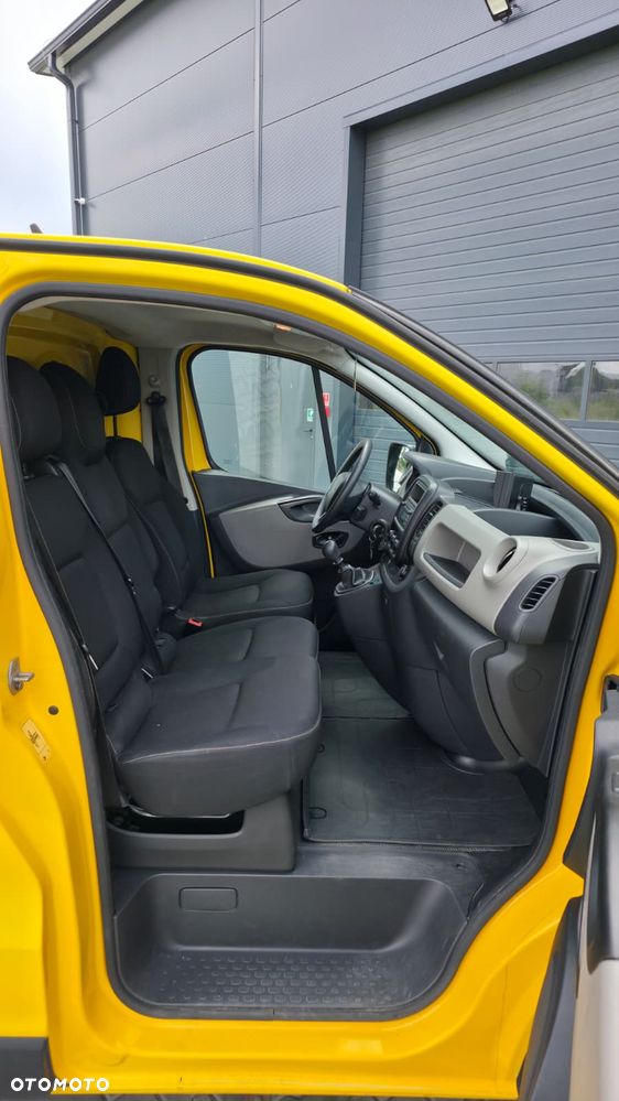 Renault TRAFIC - 19