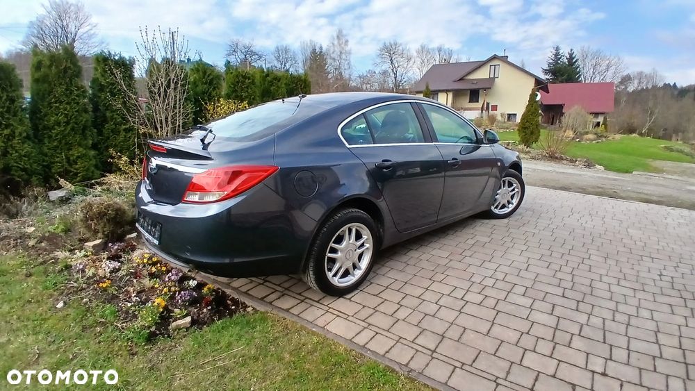 Opel Insignia 1.6 - 13