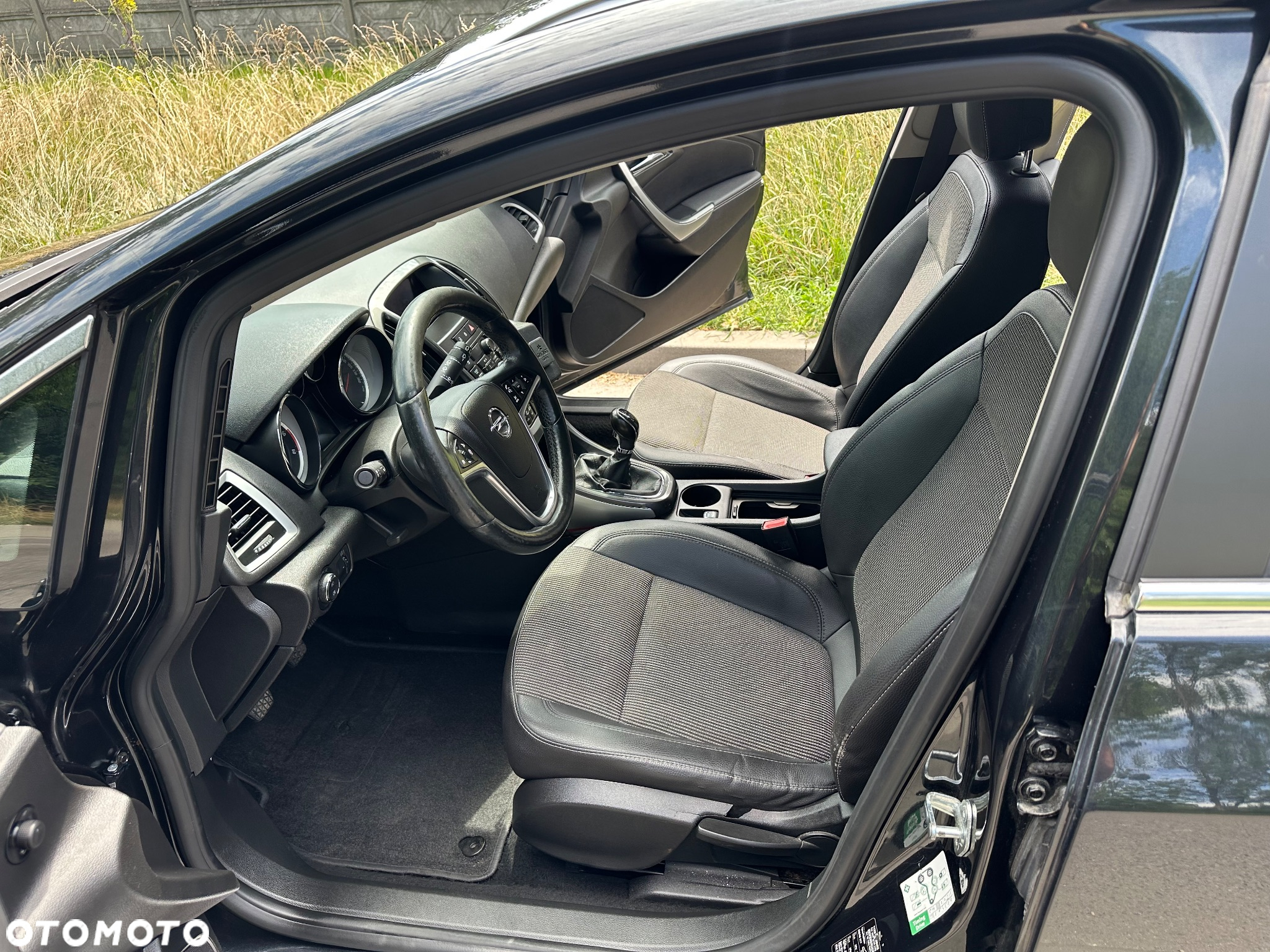Opel Astra IV 2.0 CDTI Sport - 12