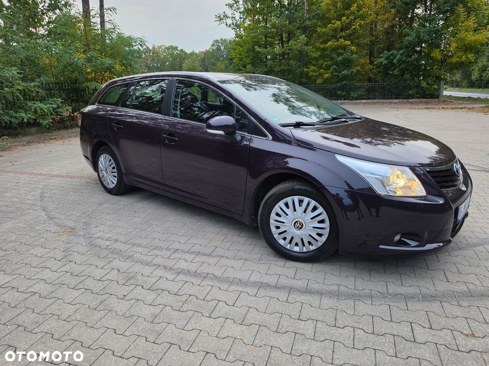 Toyota Avensis - 13
