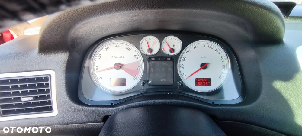 Peugeot 307 CC 140 JBL - 17