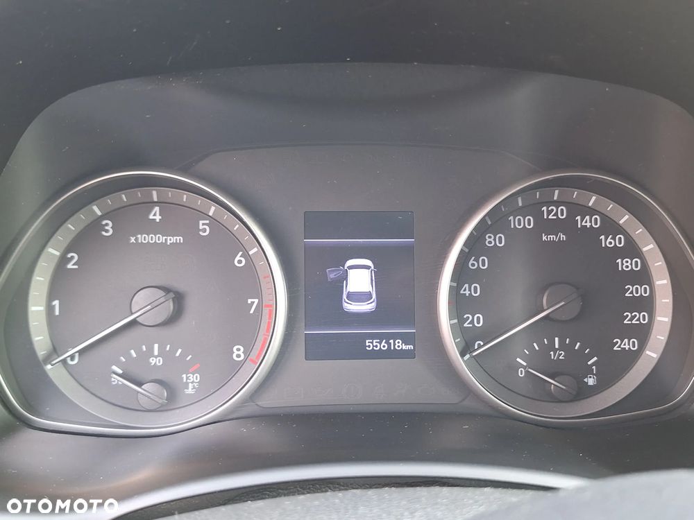 Hyundai i30 1.5 DPI Classic + - 11