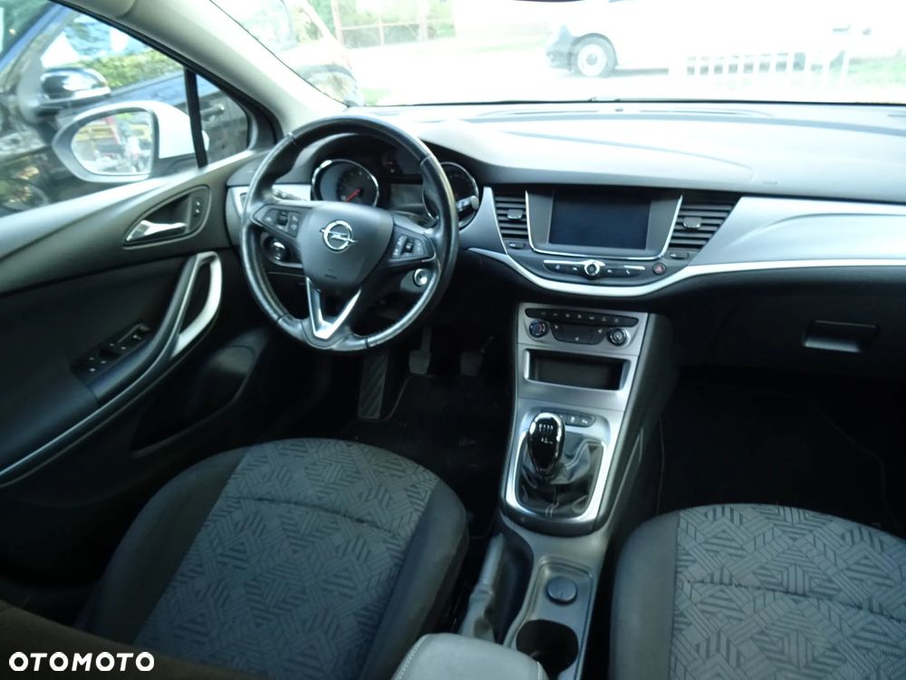 Opel Astra 1.4 Enjoy - 37