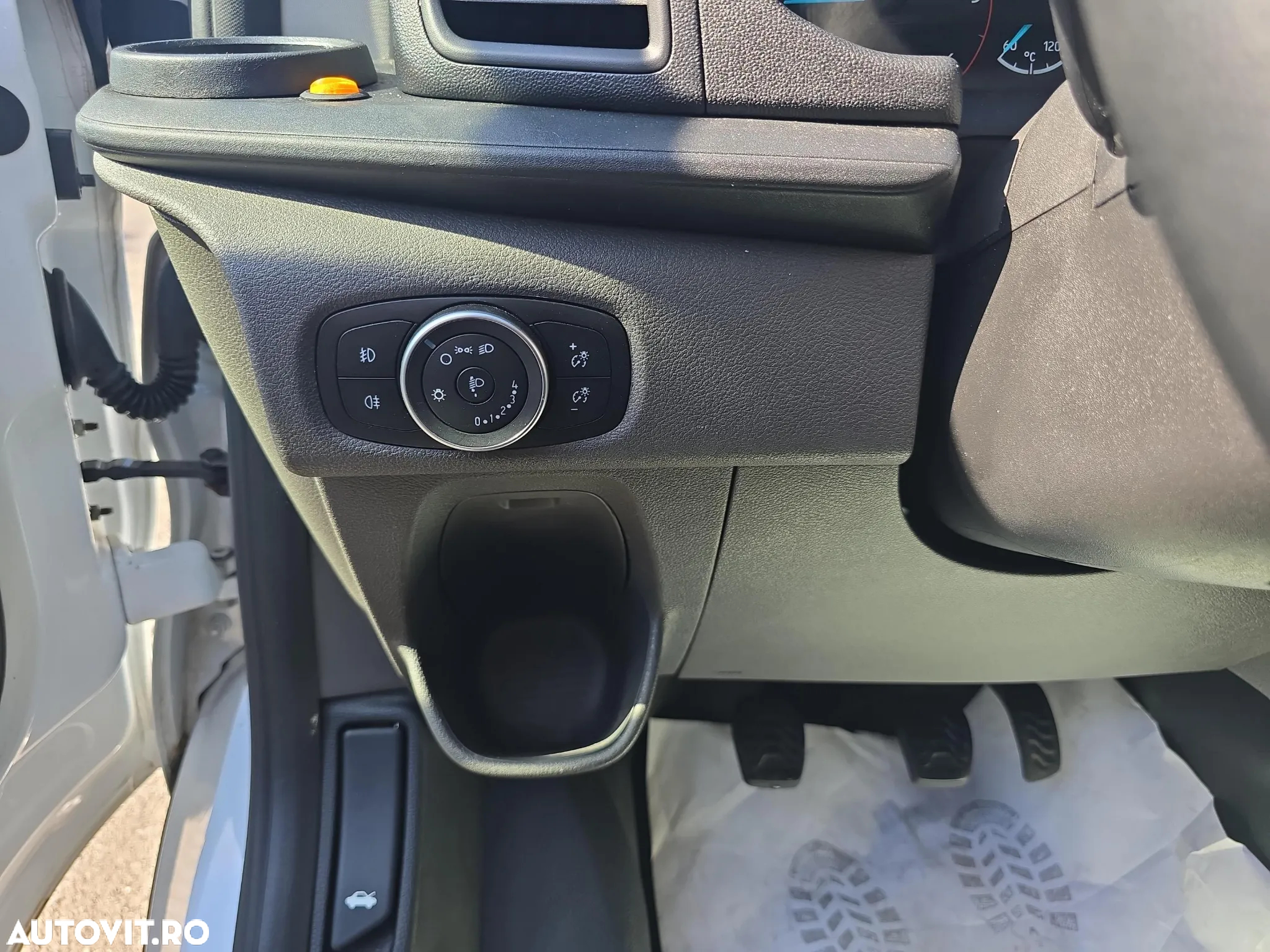Ford Transit Custom - 11