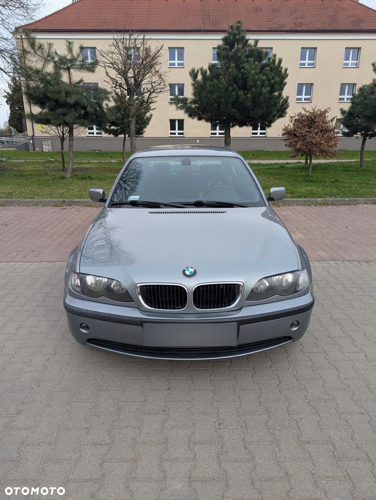 BMW Seria 3 318i - 6