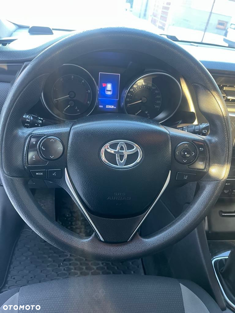 Toyota Auris 1.4 D-4D Active - 7