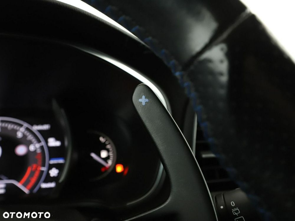 Renault Megane ENERGY TCe 205 EDC GT - 34